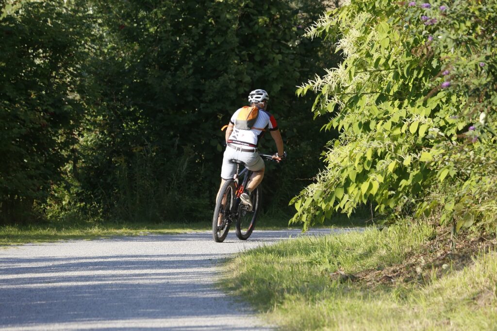 cyclist, bicycle, bike tour