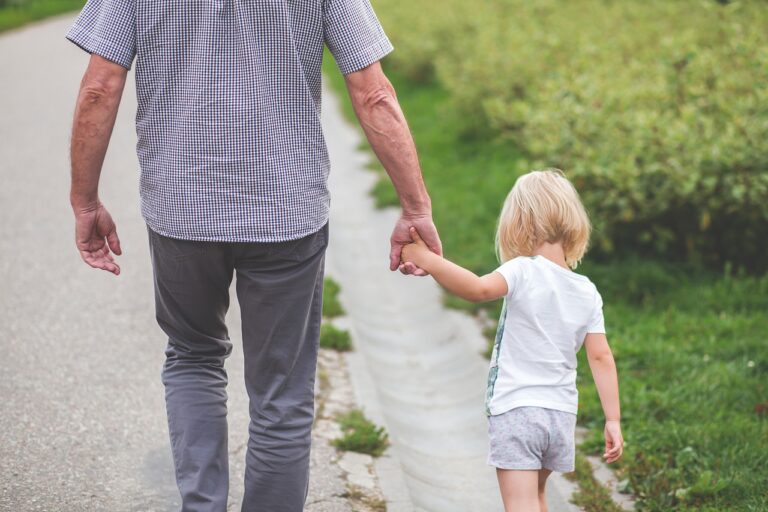 dad, daughter, holding hands